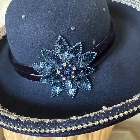 ENCHANTING 1970s' NAVY WIDE BRIM FELT HAT + PEARLS/BEADS/GLITTER & LARGE JEWEL